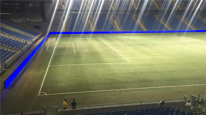 Aktueller Firmenfall über Fußball-Stadion LED-Anzeige